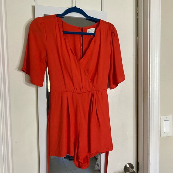 Francesca’s Jun & Ivy Red Romper w/ Scalloped Neckline - Picture 2 of 13